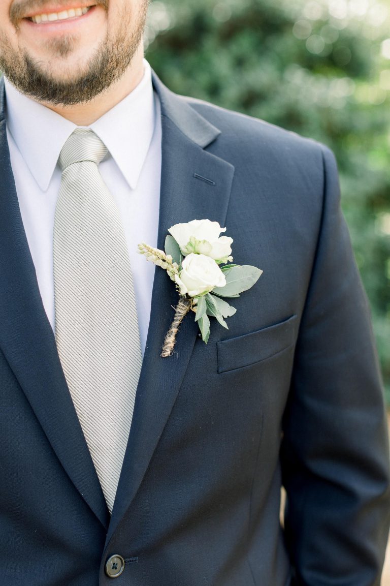 Boutonniere floral design 18