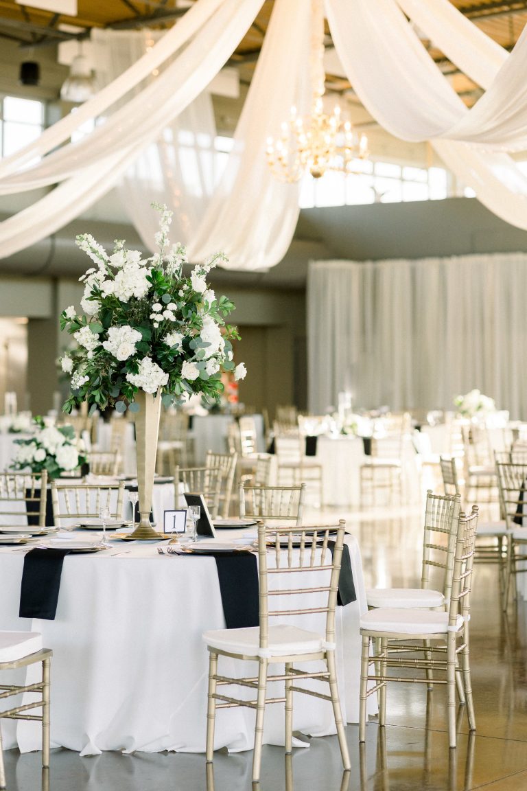 Centerpiece floral design 27