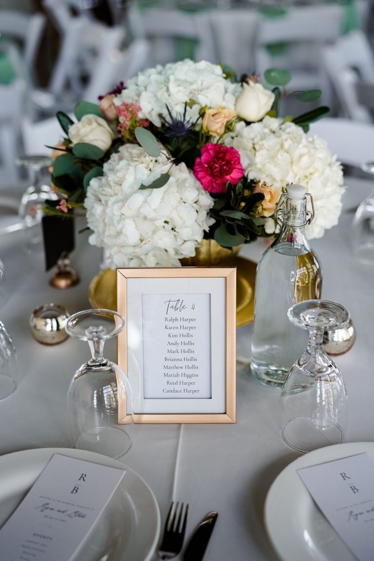 Centerpiece floral design 28