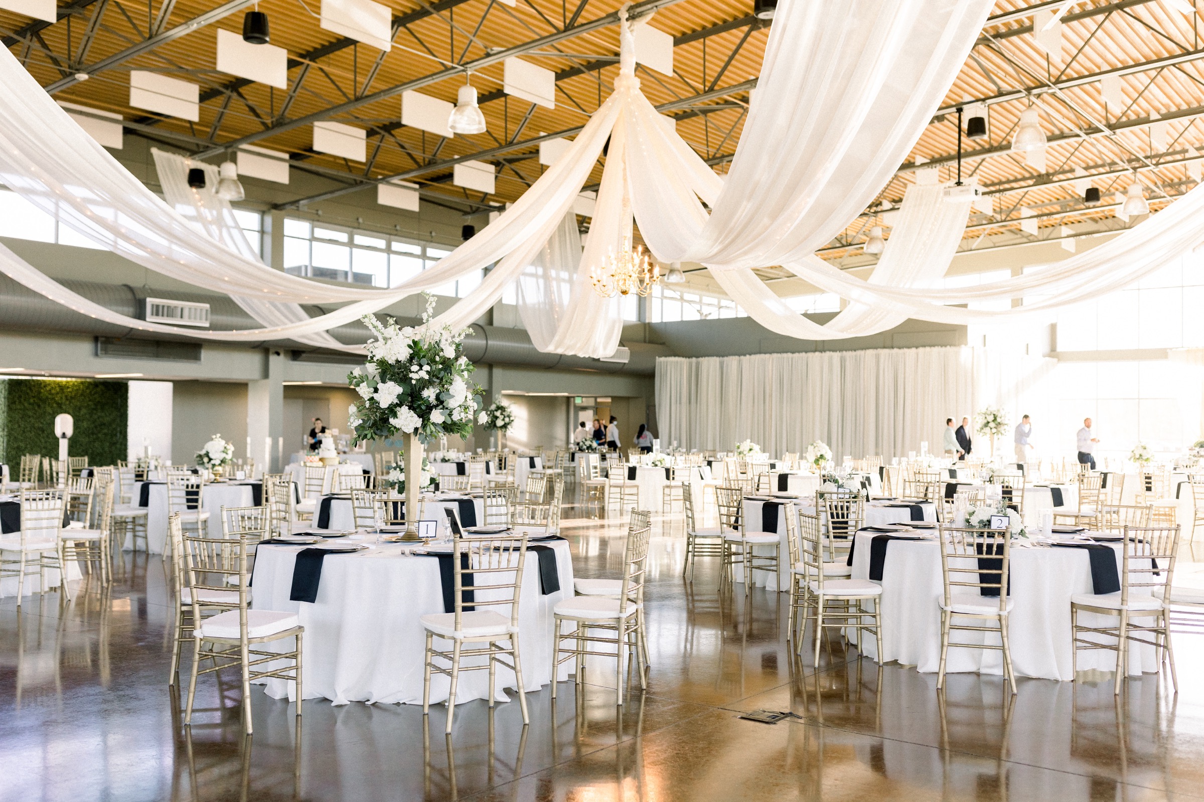 Pipe and drape installation by PSR Events